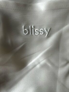 Blissy 100% Mulberry Silk Pillowcase - Pearl White- Standard Size
